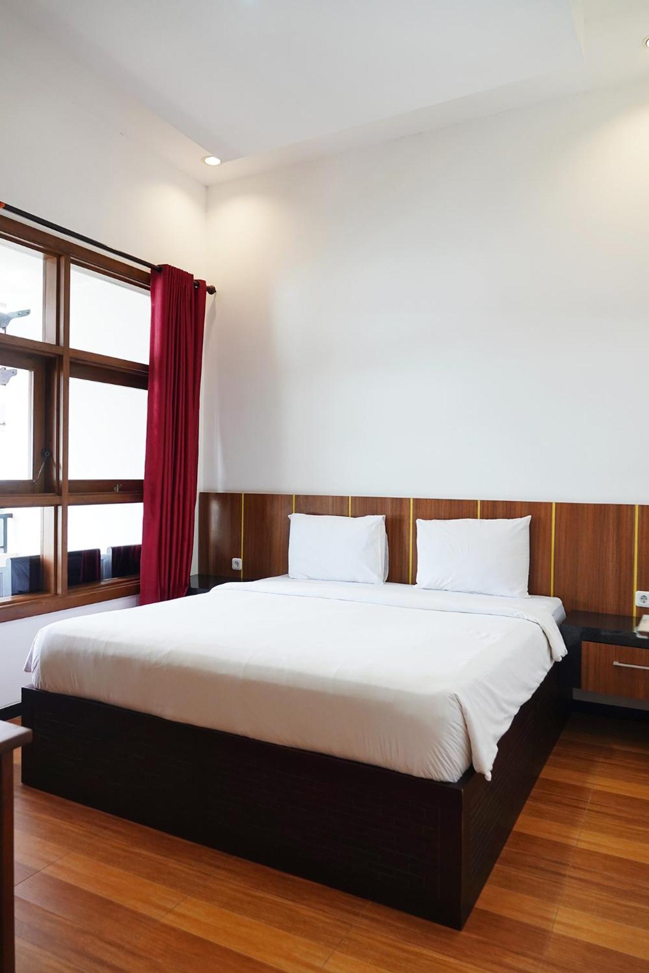Baratha Hotel & Resto Bondowoso Zewnętrze zdjęcie