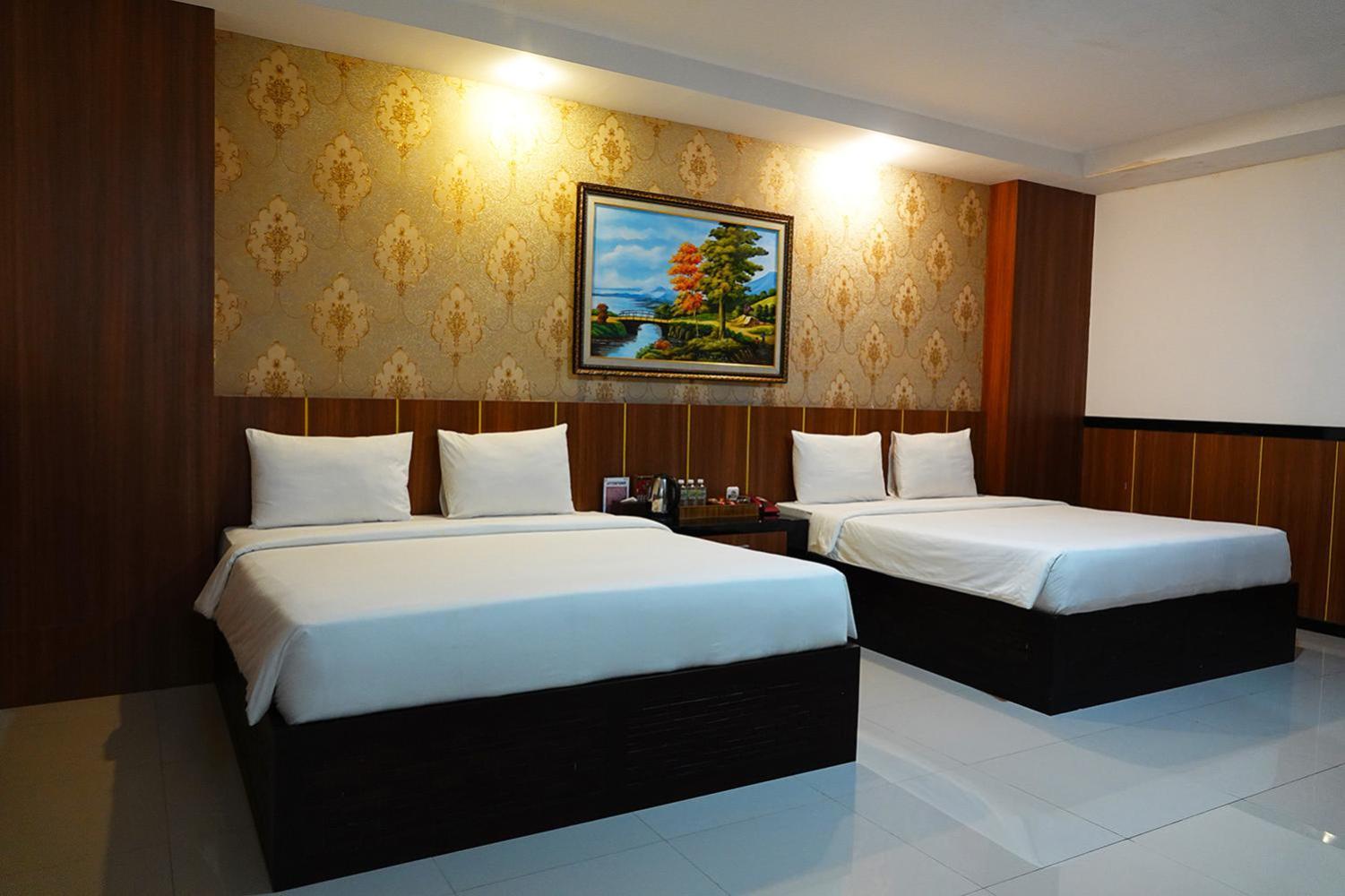 Baratha Hotel & Resto Bondowoso Zewnętrze zdjęcie