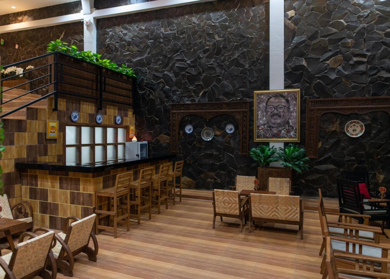 Baratha Hotel & Resto Bondowoso Zewnętrze zdjęcie